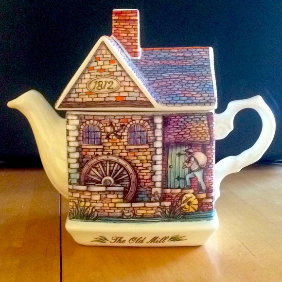 Sadler Dining Vintagenever Used Sadler The Old Mill Teapot Poshmark